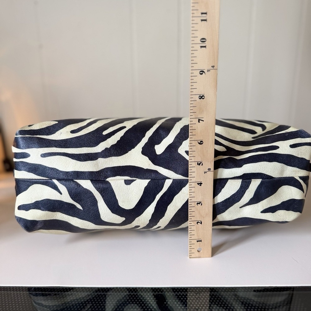 Dooney & Bourke VTG Y2K Zebra Print Leather Slouchy Hobo Bag (L) Purse Designer - Picture 6 of 13